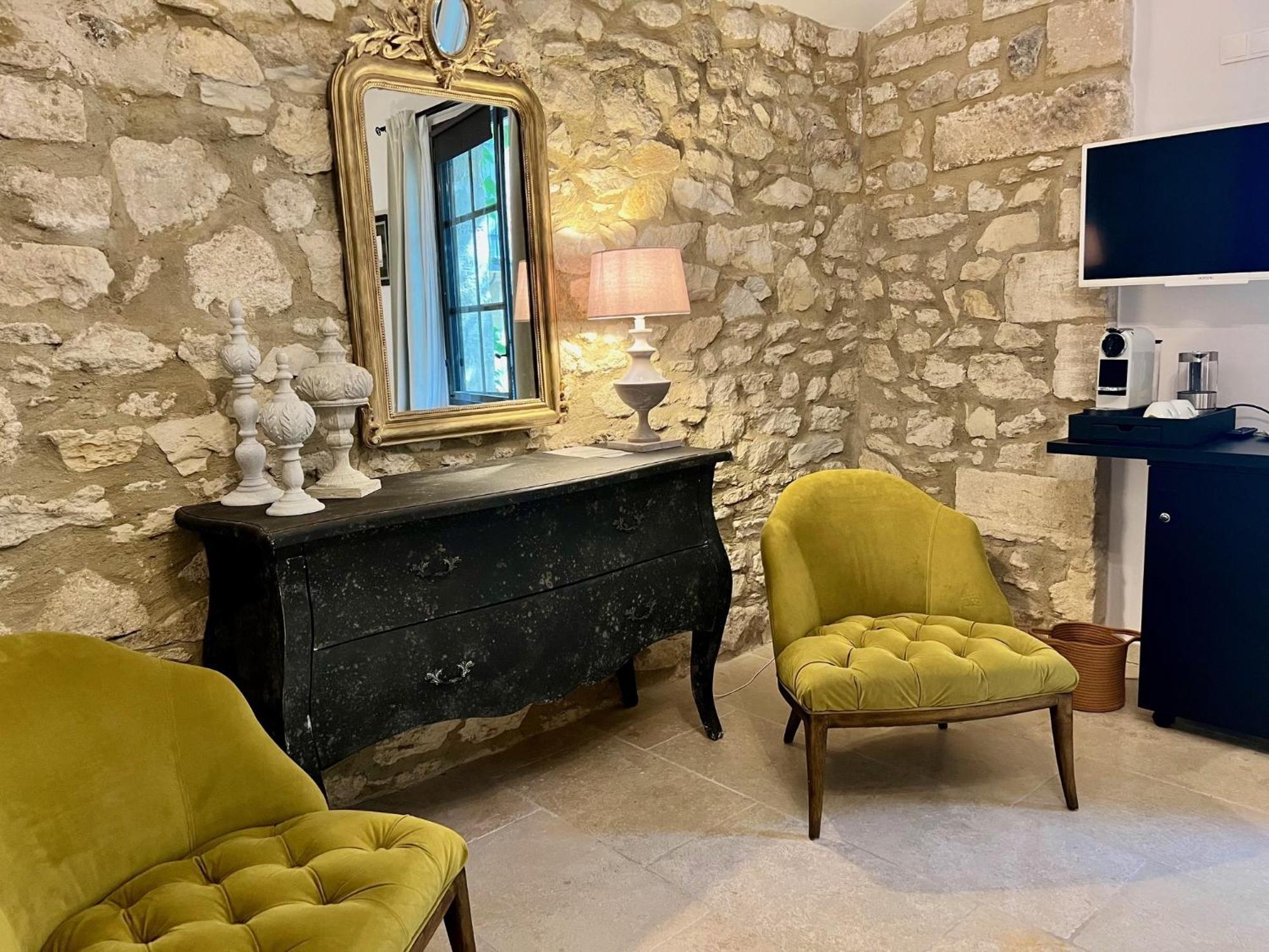 Mas Chateau Blanc Bed & Breakfast Avignon Room photo